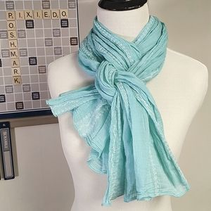 Lightweight Scarf